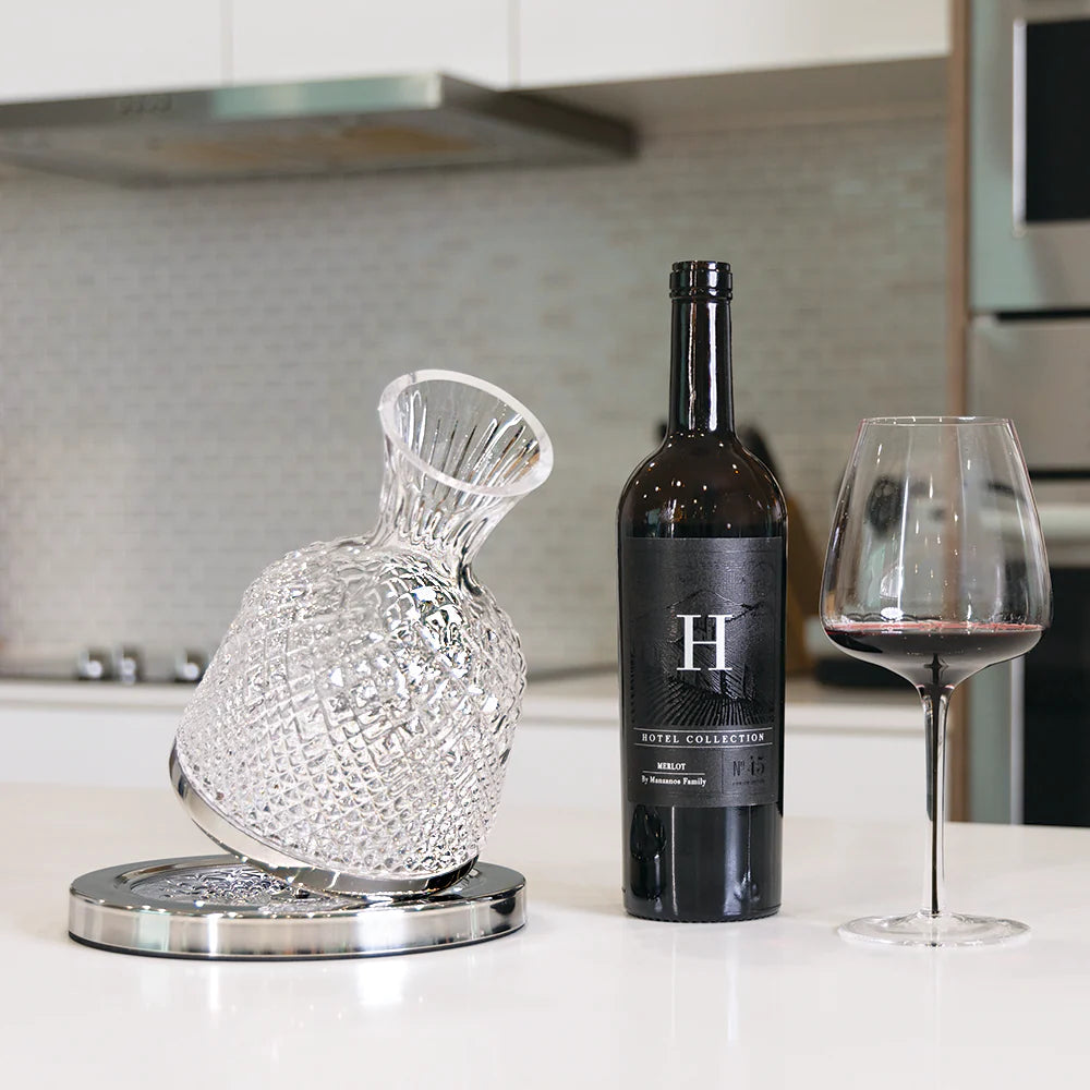 Top 7 Must-Have Accessories for Wine Enthusiasts