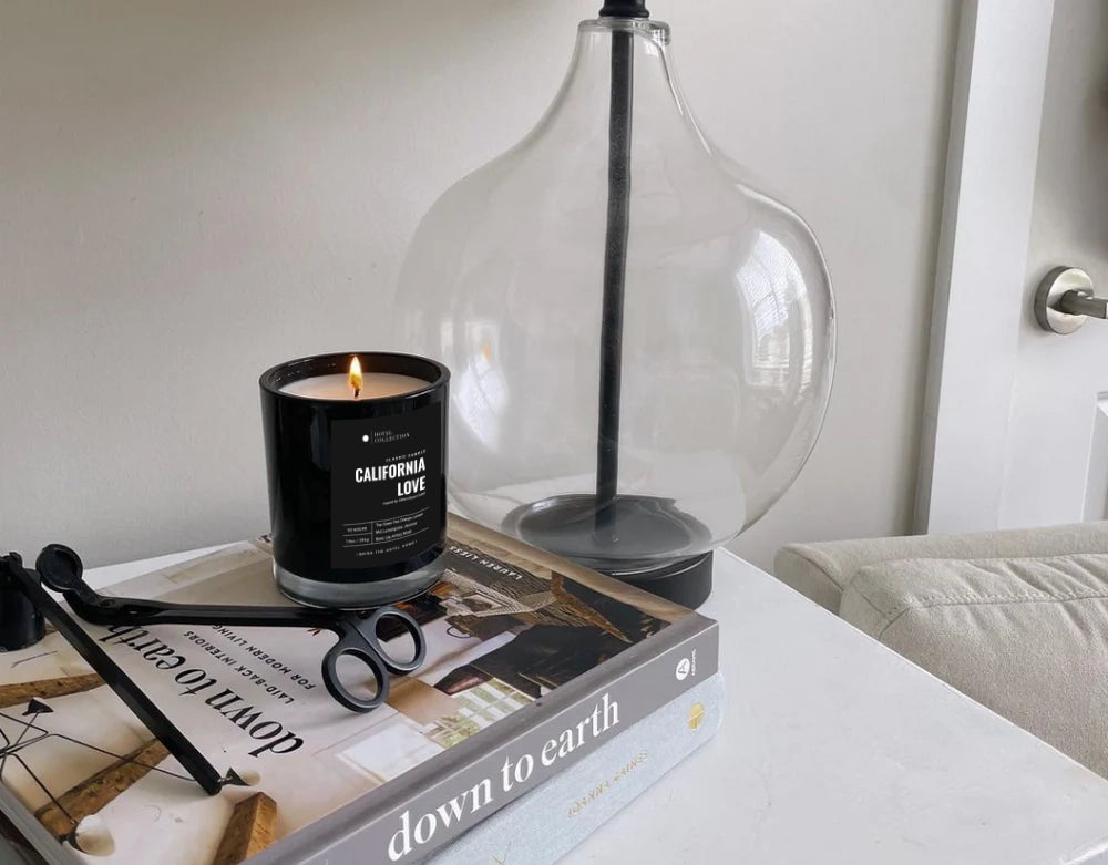 Classic Black Velvet™ Candle