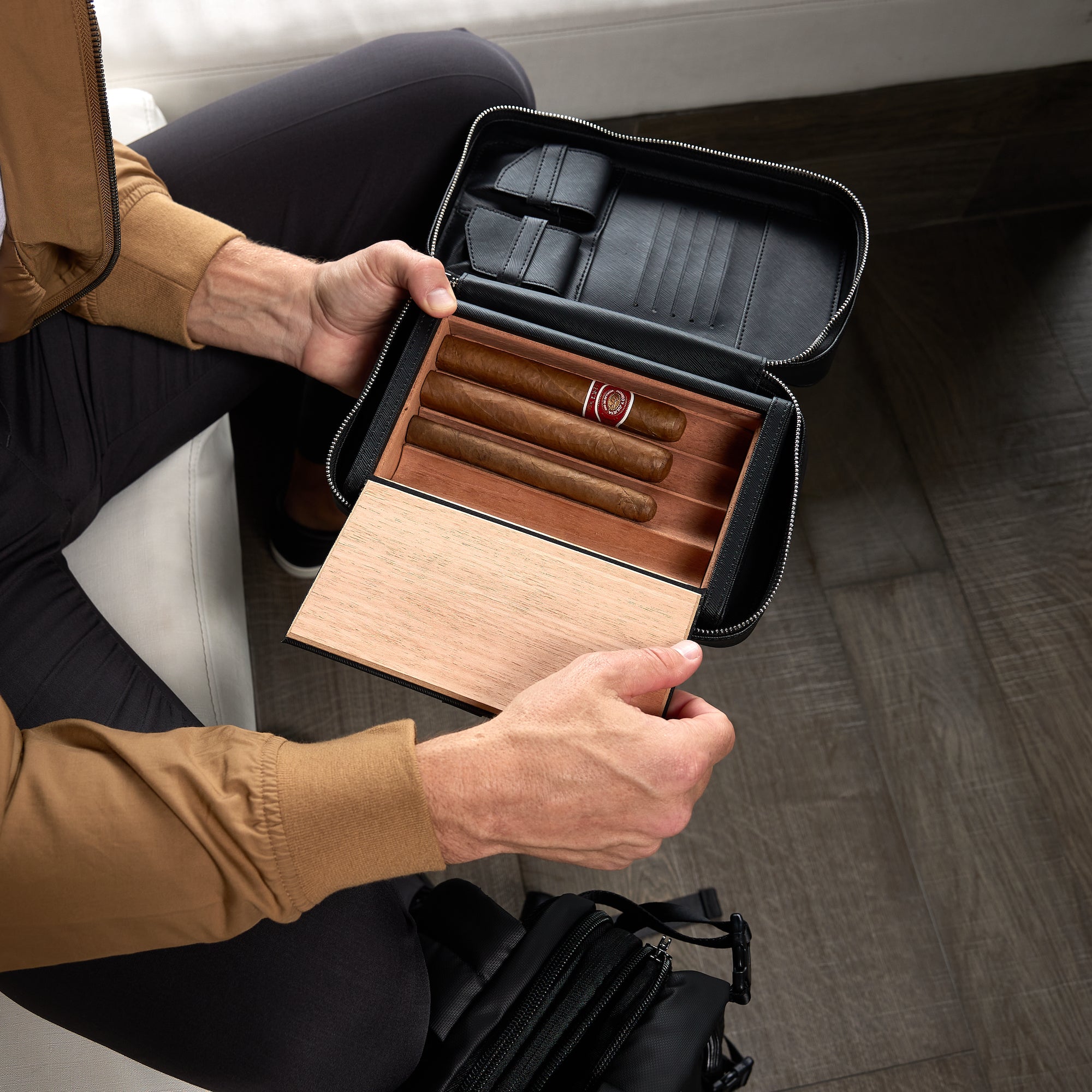 Leather travel outlet case